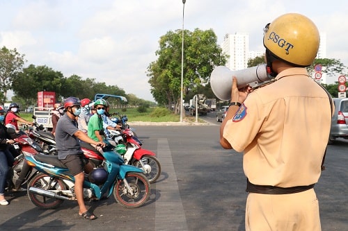Loa cầm tay megaphone: C&ocirc;ng cụ th&ocirc;ng b&aacute;o hiệu quả trong mọi t&igrave;nh huống